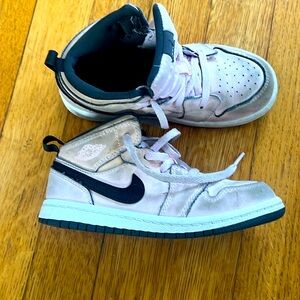 Nike Kids' Black and Cream Sneakers